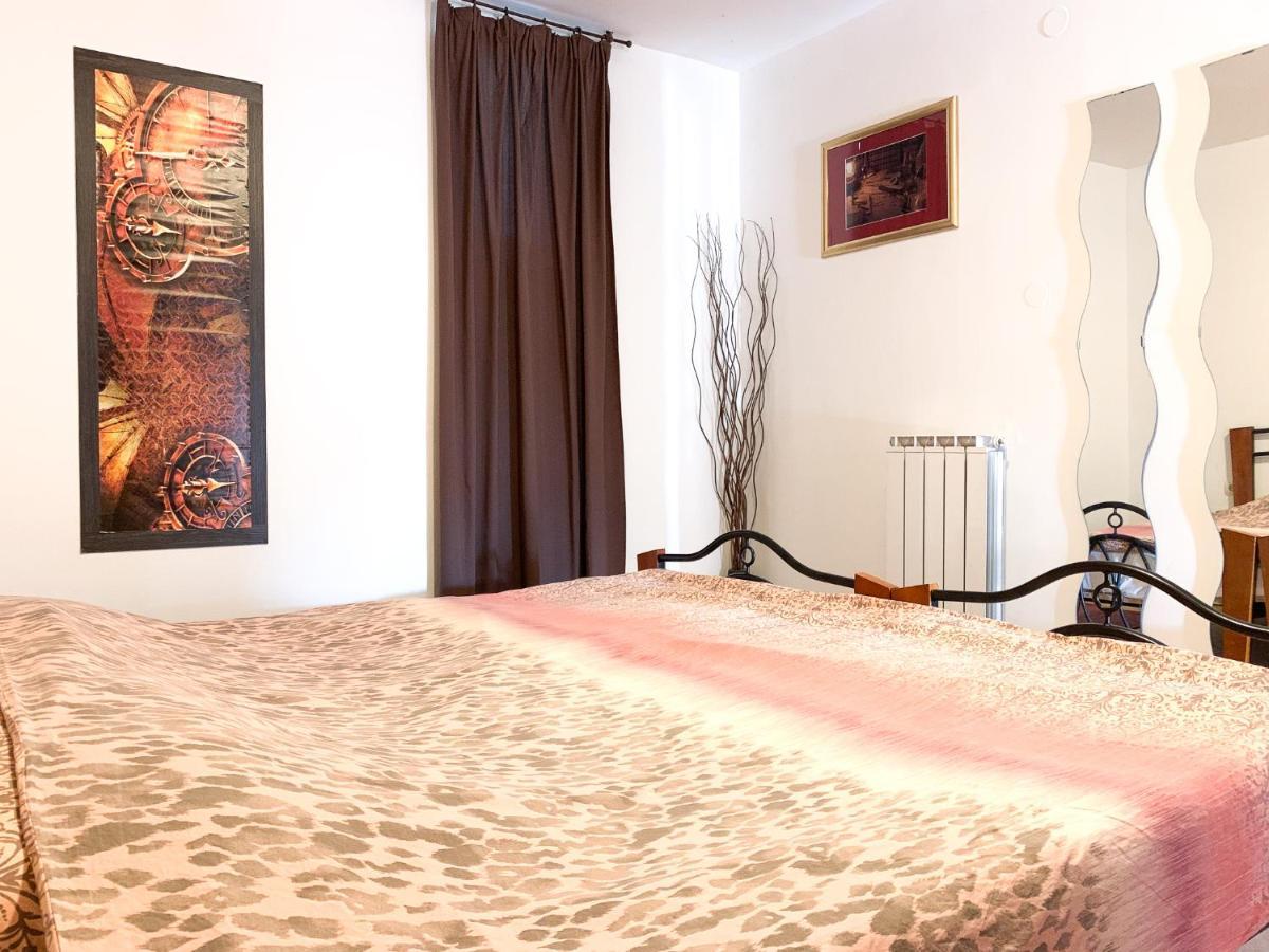 Apartmani Sincic Pula Bagian luar foto
